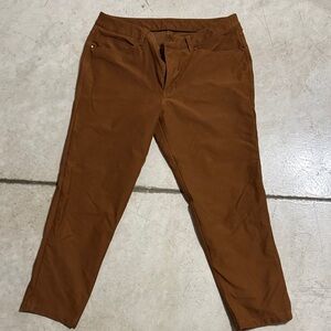 Lululemon Commission 36x30 Brown